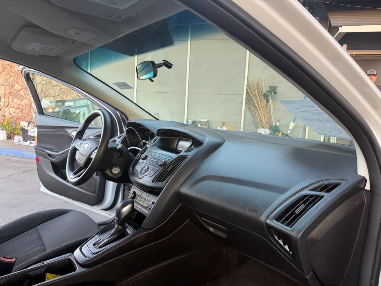 Used 2018 Ford Focus SE image 12