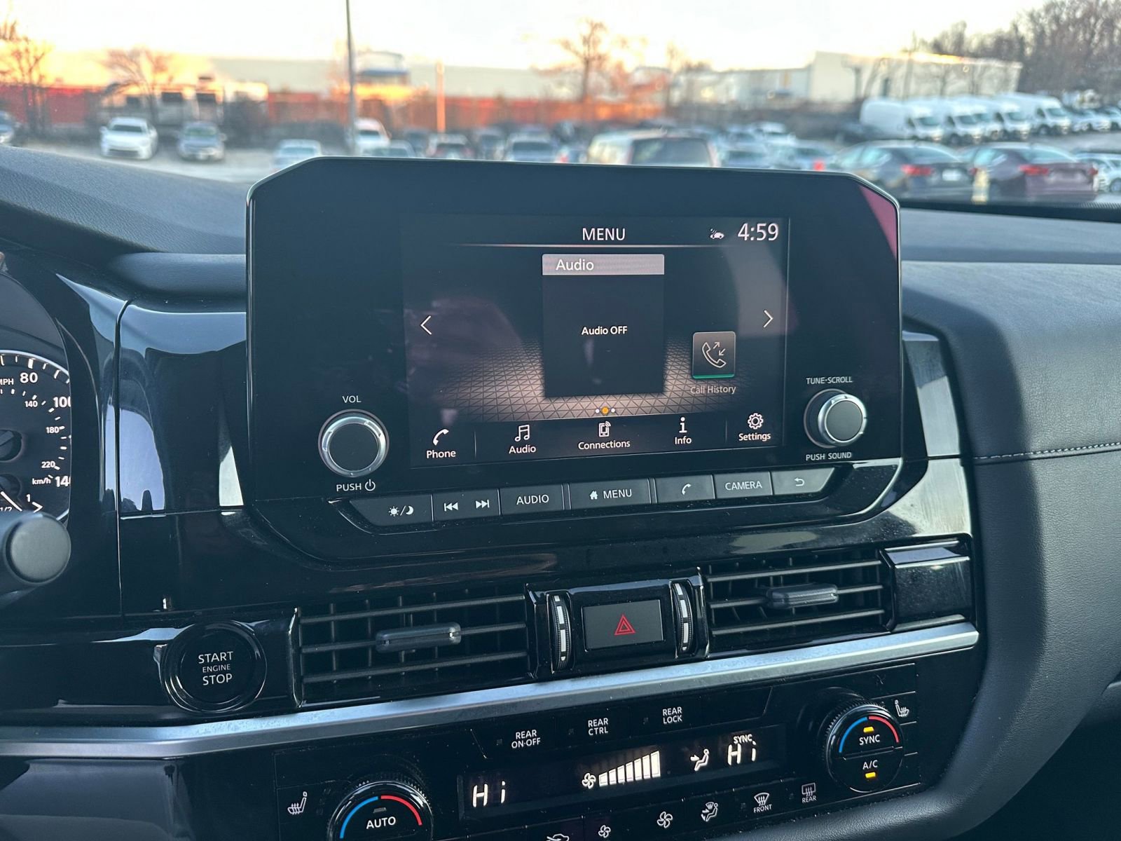 Used 2025 Nissan Pathfinder SV image 21