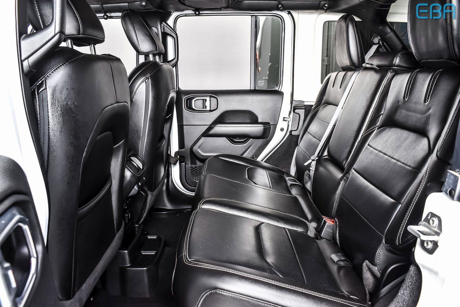 Used 2023 Jeep Wrangler Unlimited Sahara w/ Cold Weather Group image 21