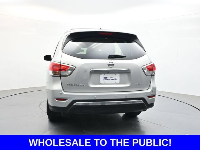 Used 2014 Nissan Pathfinder SV FWD image 6