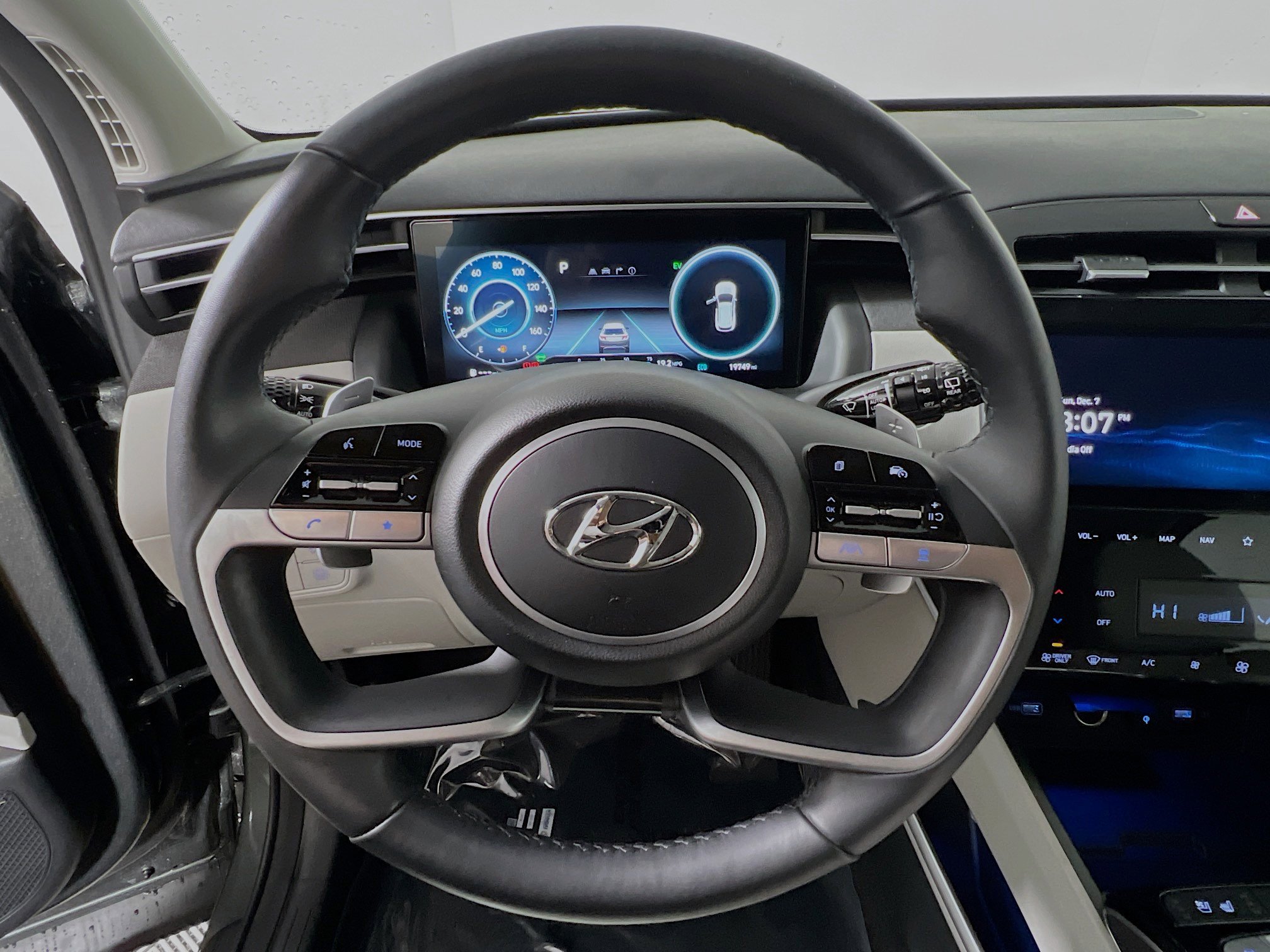 Used 2023 Hyundai Tucson Limited image 18