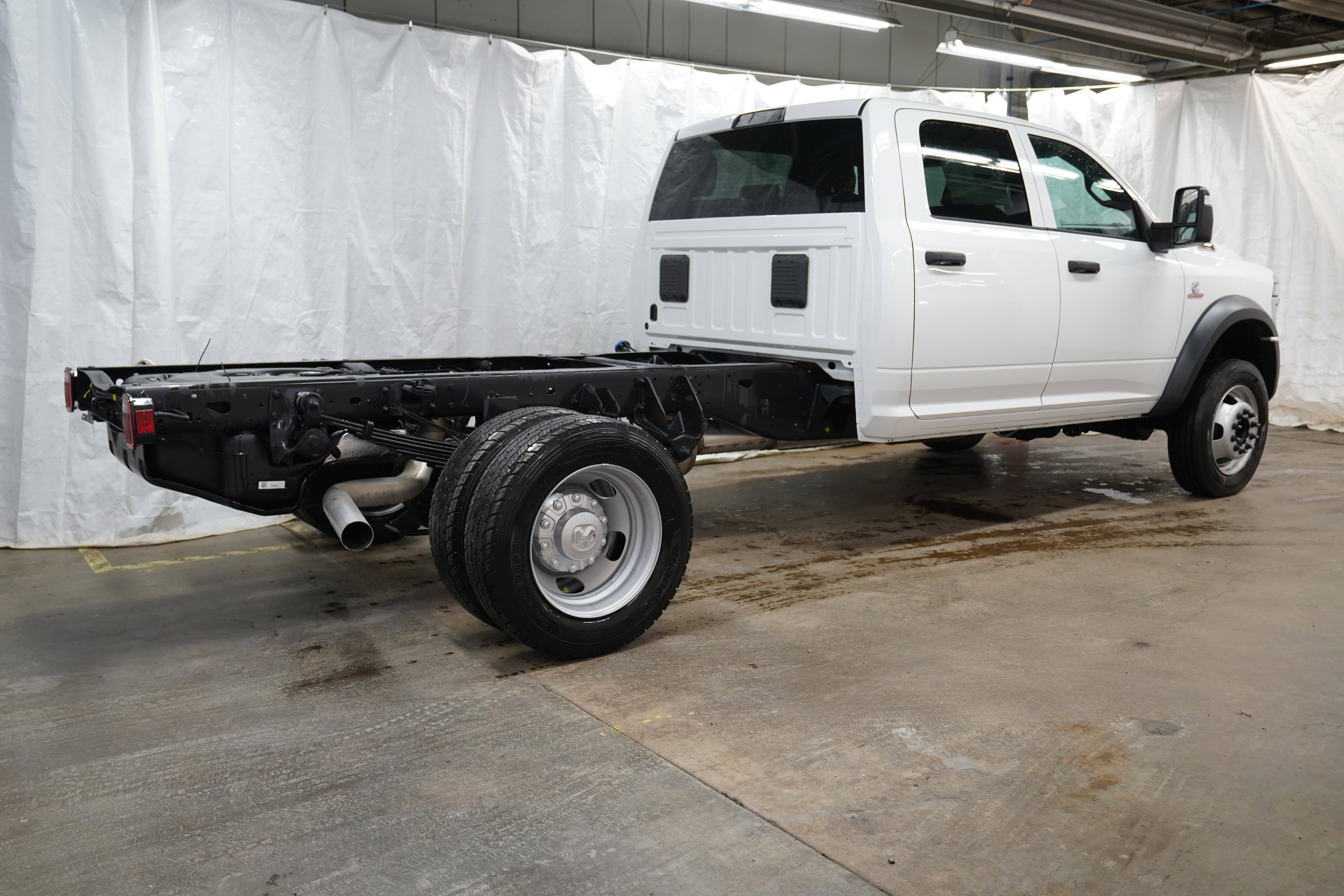 New 2026 RAM 4500 Tradesman w/ Chrome Appearance Group AWD/4WD image 3
