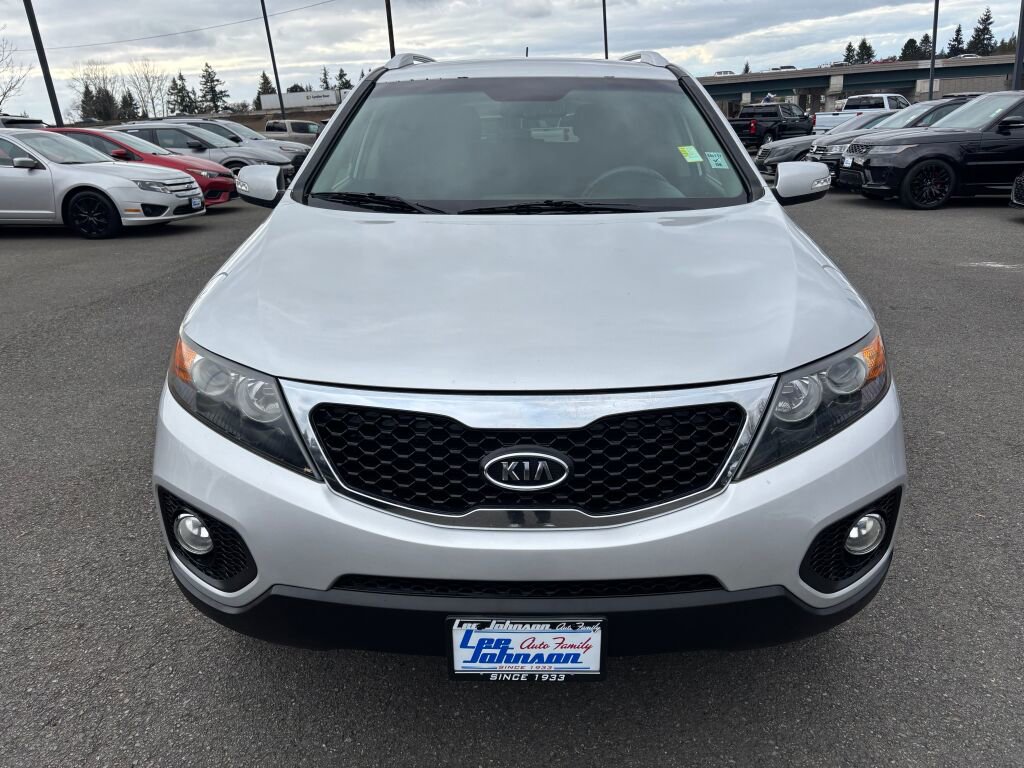 Used 2013 Kia Sorento LX w/ Convenience Pkg image 2