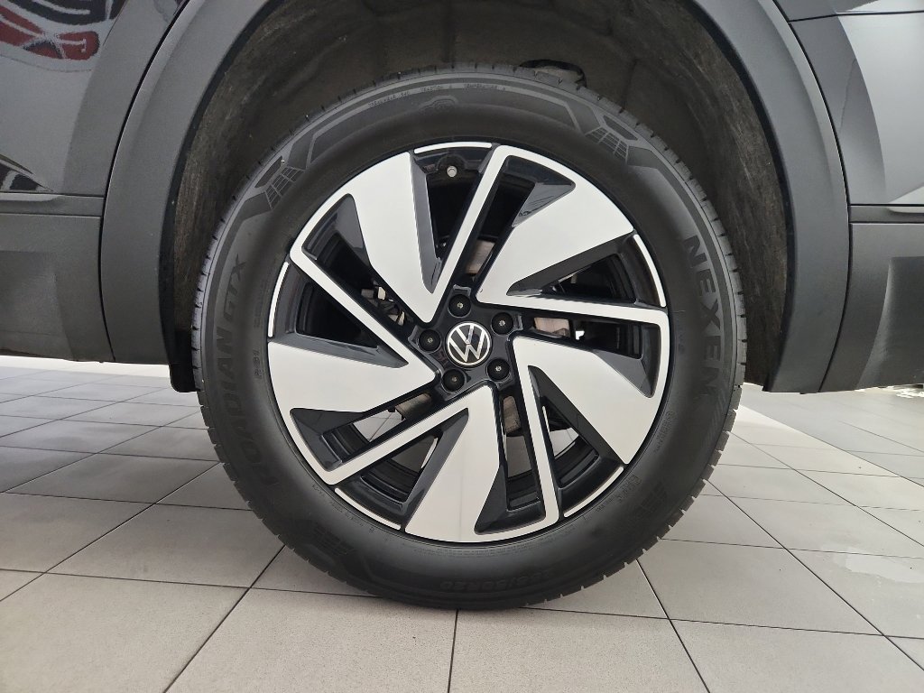 Certified 2025 Volkswagen Atlas SE w/ Panoramic Sunroof Package FWD image 39