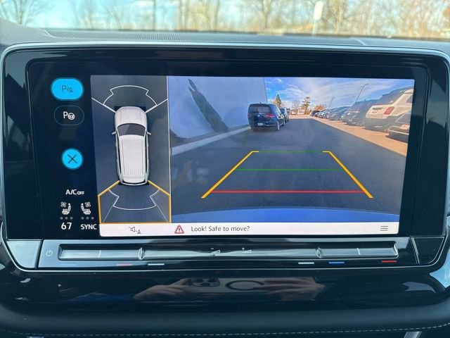 Certified 2025 Volkswagen Atlas SEL Premium R-Line image 18