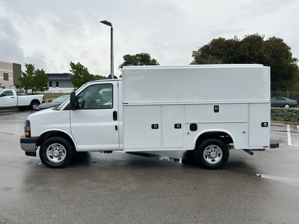 New 2025 Chevrolet Express 3500 w/ Power Convenience Package video 2