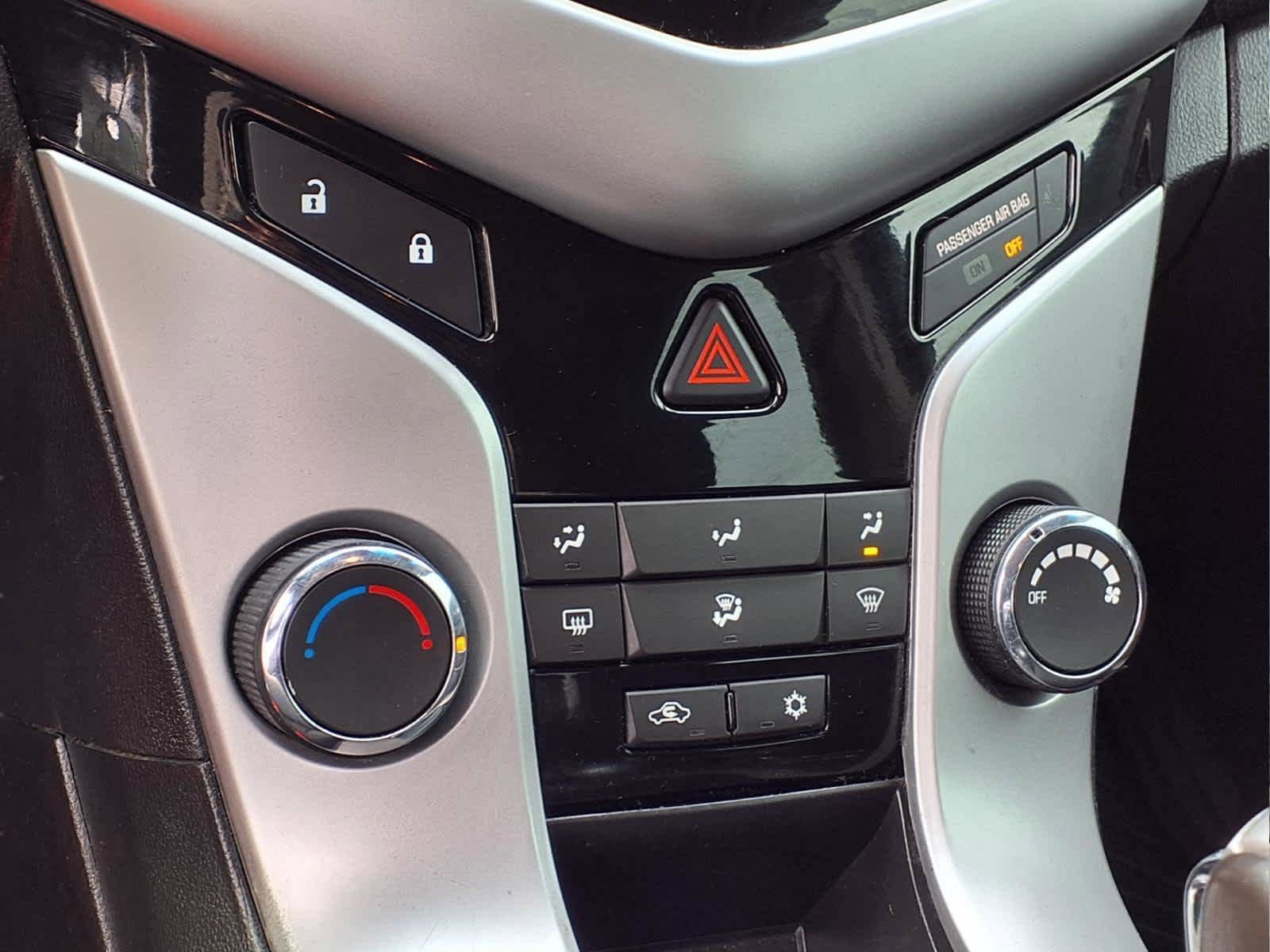 Used 2014 Chevrolet Cruze LT FWD image 17