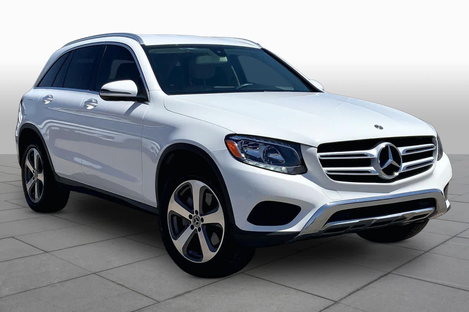 Used 2018 Mercedes-Benz GLC 300 4MATIC image 3