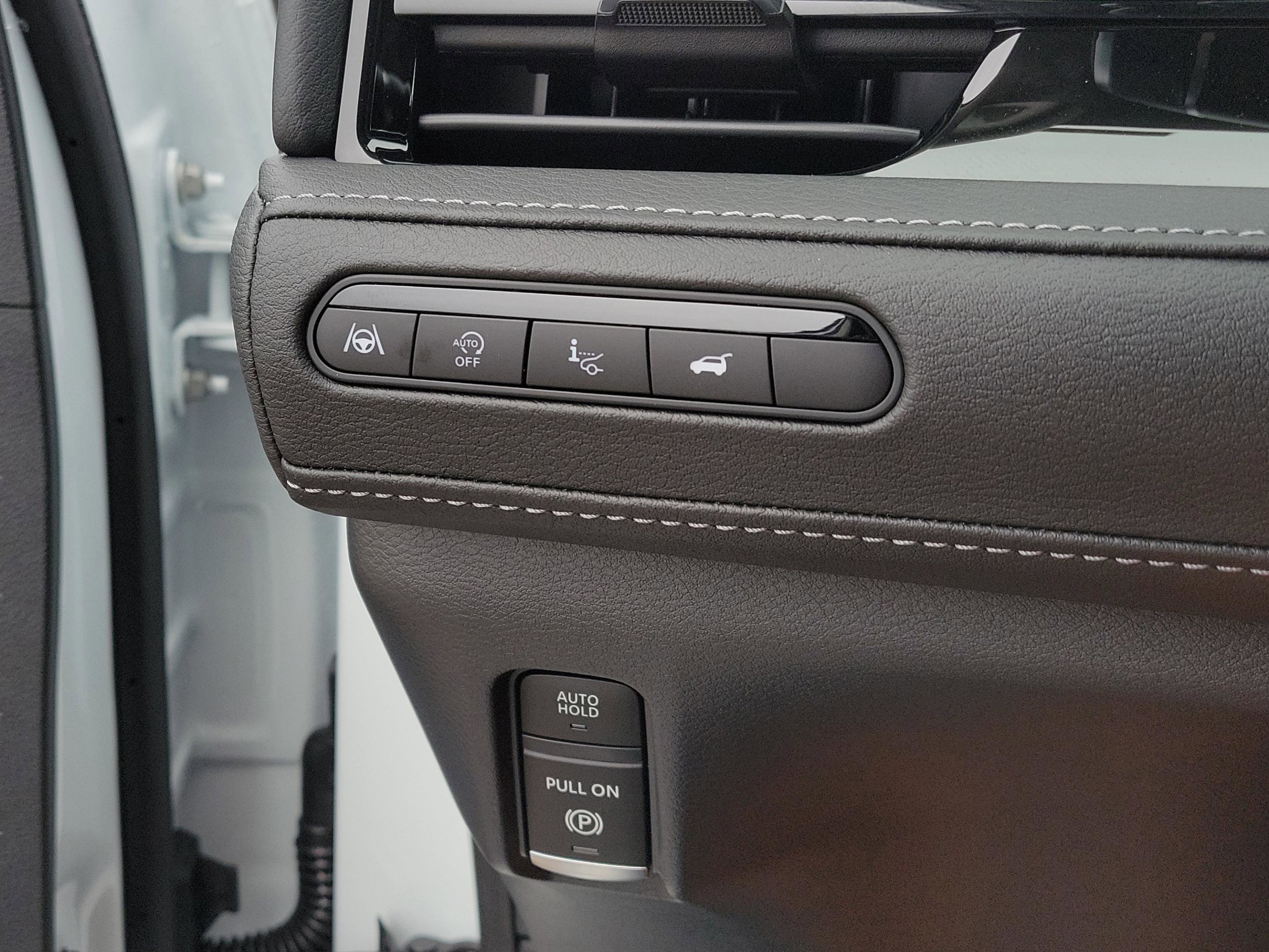 New 2026 INFINITI QX80 Luxe w/ Cargo Package image 14