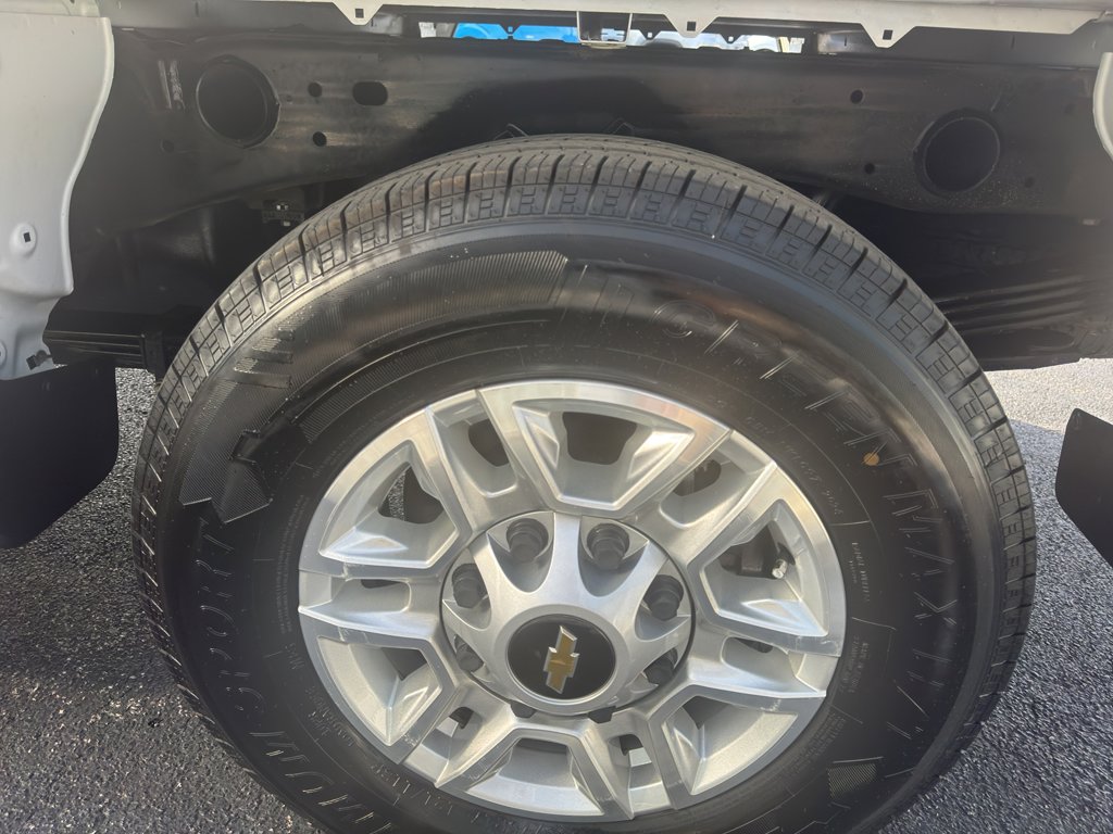 Used 2024 Chevrolet Silverado 2500 LT image 7