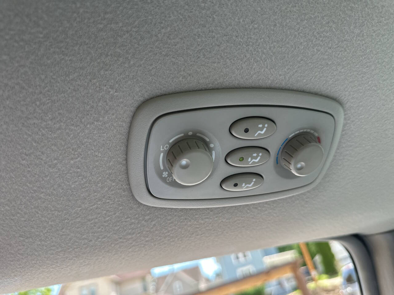 Used 2007 Toyota Sienna LE FWD image 13