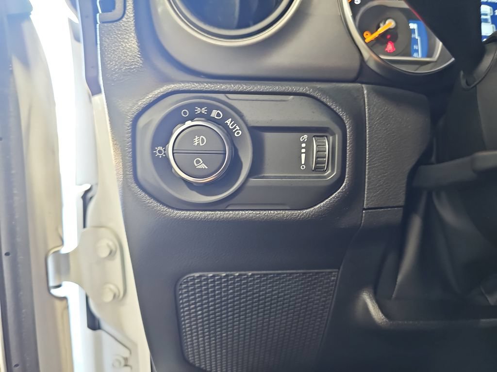 Used 2023 Jeep Gladiator Sport AWD/4WD image 25
