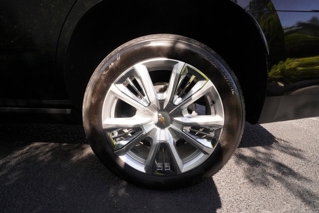 Used 2024 Chevrolet Tahoe High Country AWD/4WD image 44