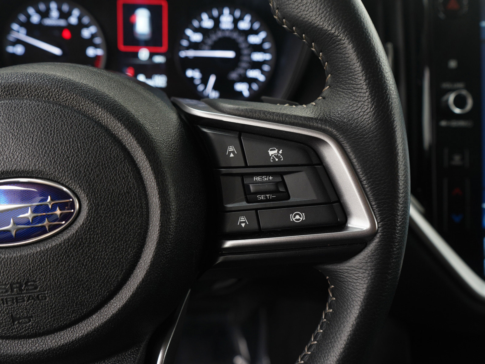 Used 2024 Subaru Ascent Premium w/ Convenience Package image 27