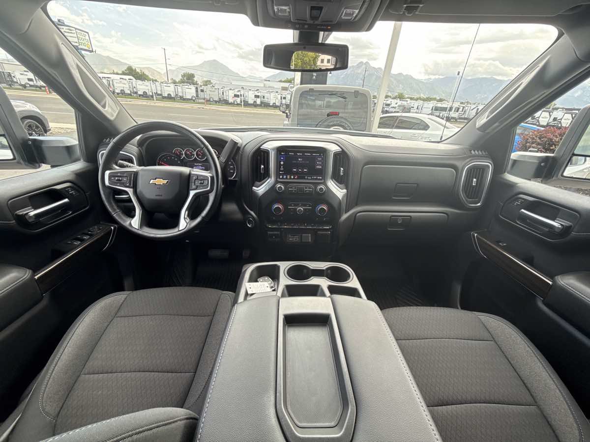 Used 2020 Chevrolet Silverado 1500 LT w/ All-Star Edition AWD/4WD image 18