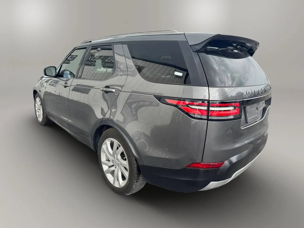 Used 2019 Land Rover Discovery HSE AWD/4WD image 8