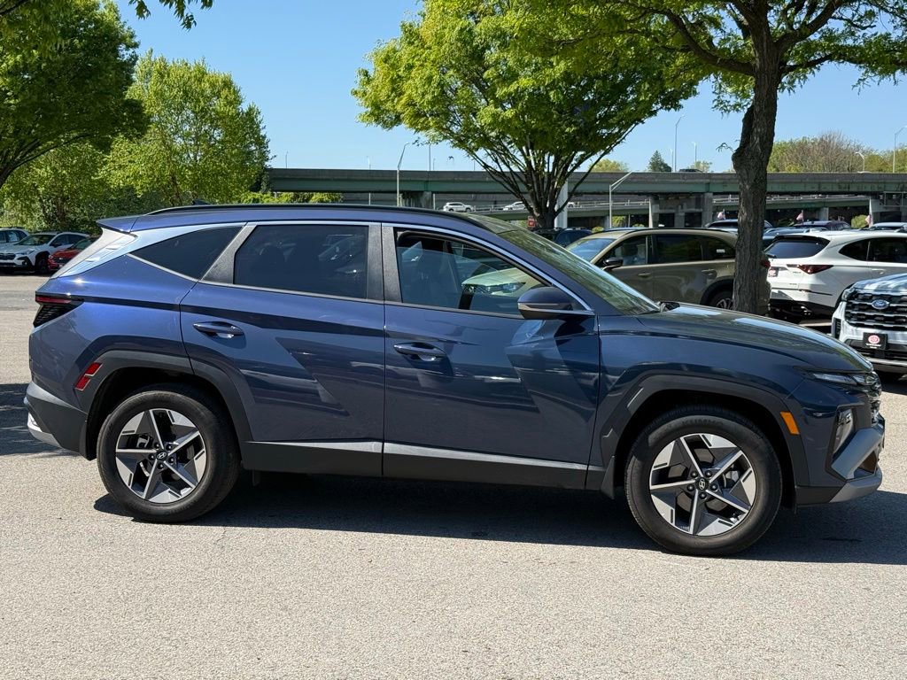 Used 2025 Hyundai Tucson SEL AWD/4WD image 5