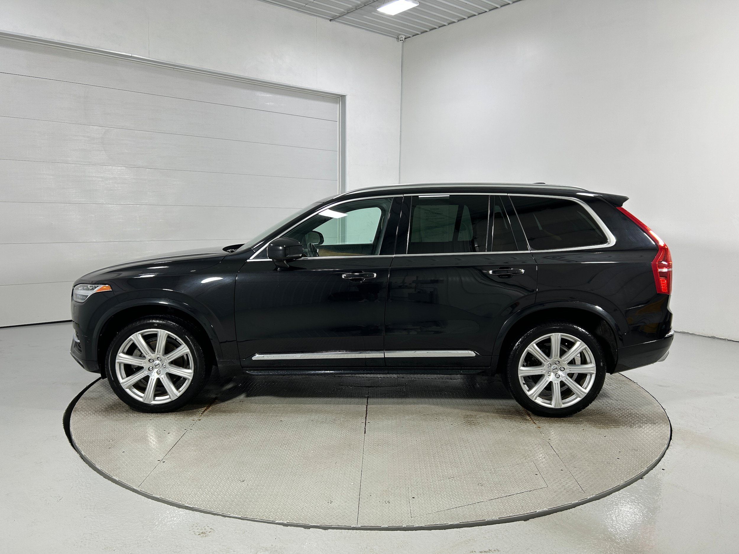 Used 2017 Volvo XC90 T6 Inscription w/ Luxury Package AWD/4WD image 21