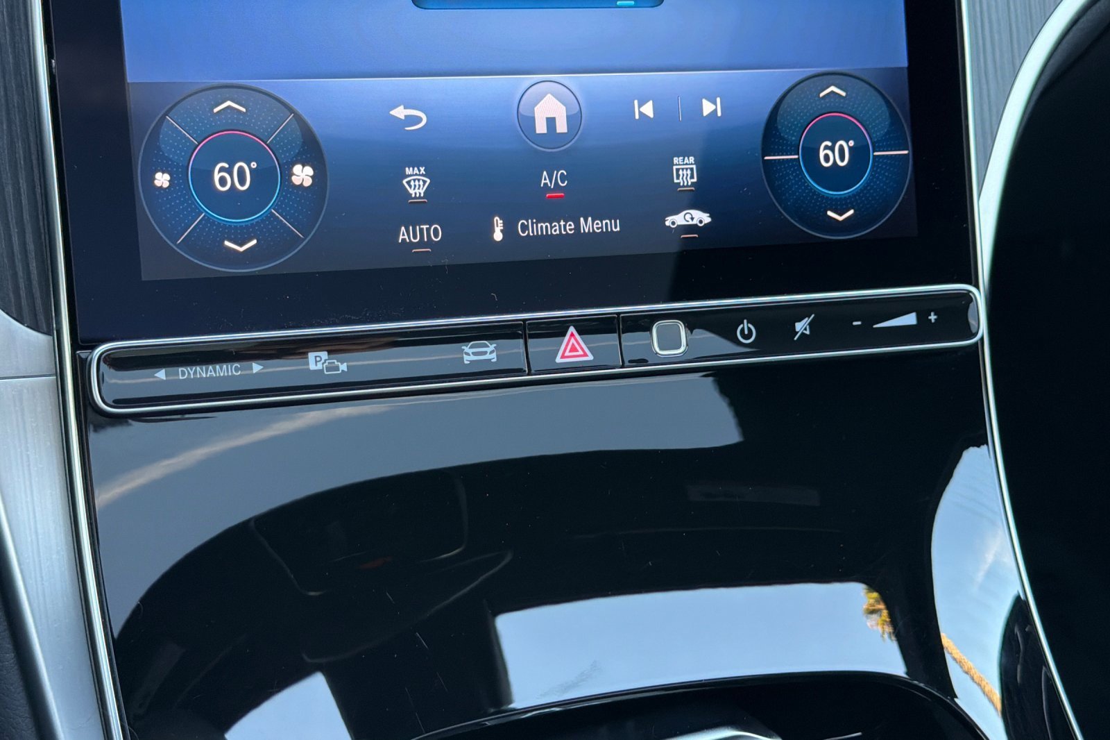 Certified 2025 Mercedes-Benz GLC 300 GLC 300 4MATIC image 25