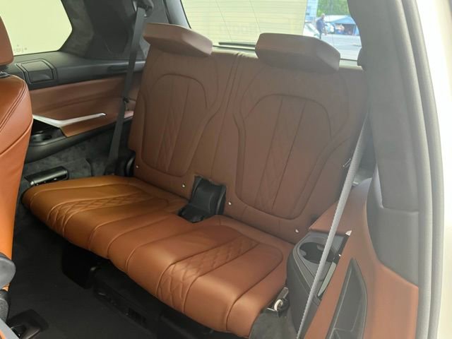 Used 2026 BMW X7 xDrive40i w/ Executive Package image 20