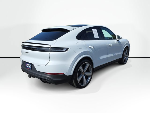 Used 2024 Porsche Cayenne Coupe AWD/4WD image 5