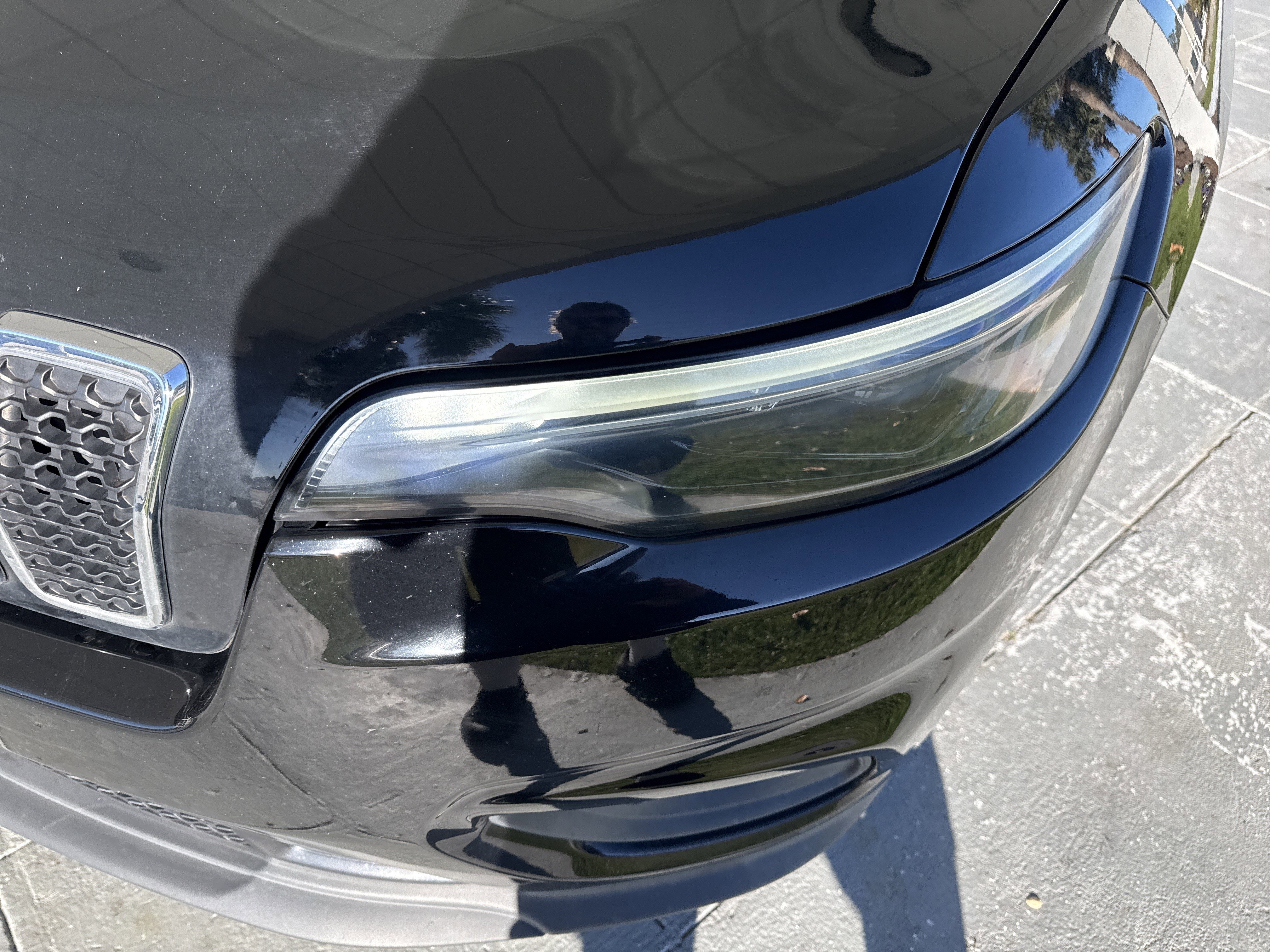 Used 2019 Jeep Cherokee Latitude w/ Popular Appearance Group image 5