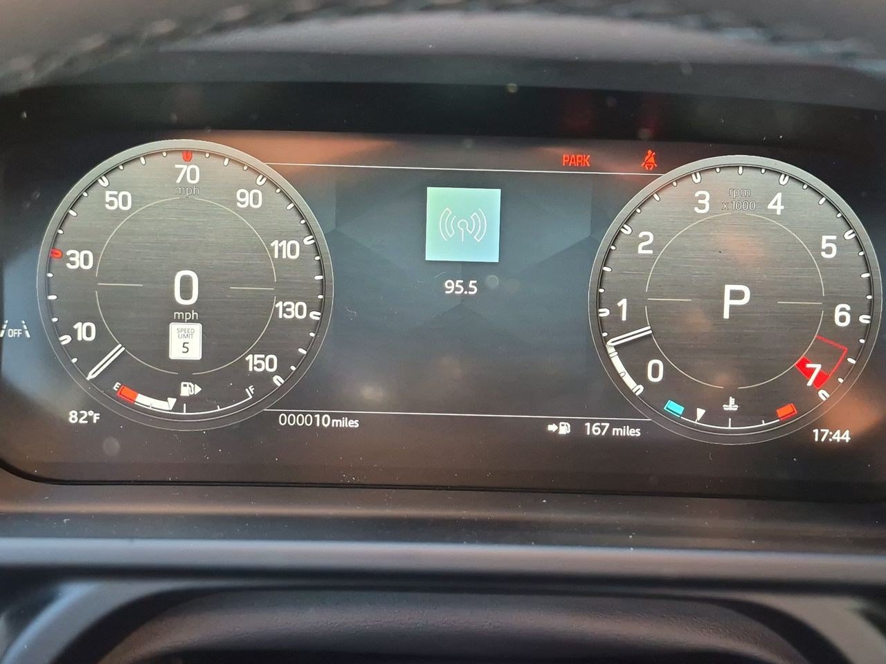 New 2026 Land Rover Defender 110 X-Dynamic SE AWD/4WD image 13