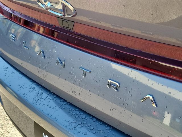 Used 2022 Hyundai Elantra SEL image 10
