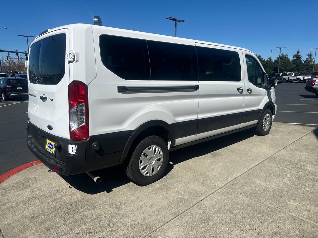 Used 2024 Ford Transit 350 XLT RWD image 4