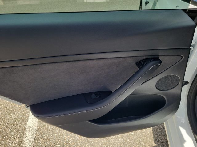 Used 2023 Tesla Model 3 Standard Range RWD image 14