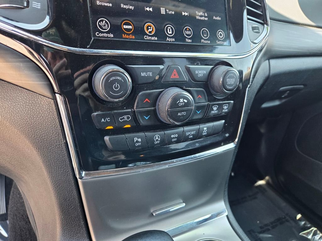 Used 2021 Jeep Grand Cherokee Laredo X RWD image 24