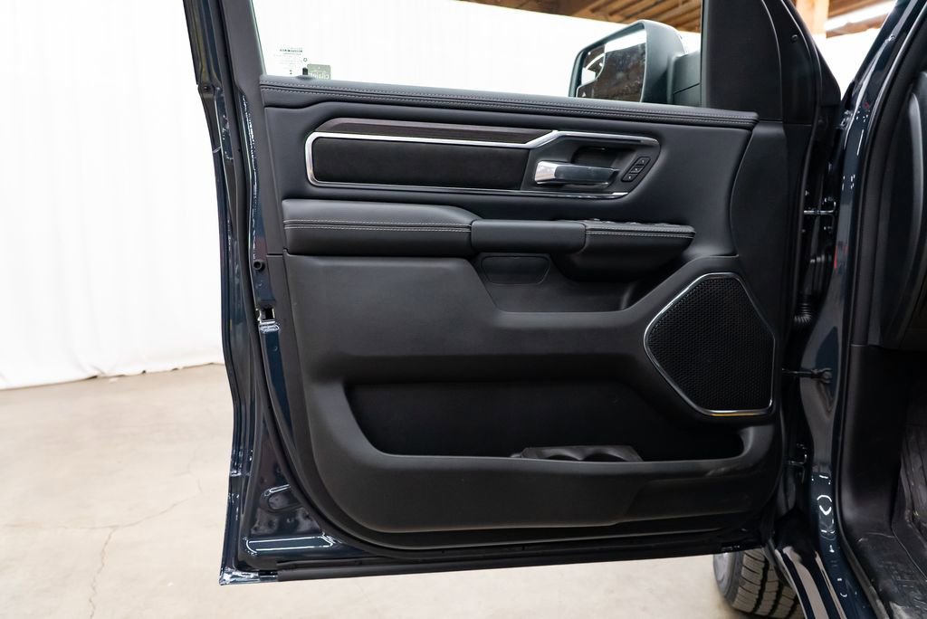 New 2026 RAM 1500 Laramie AWD/4WD image 23