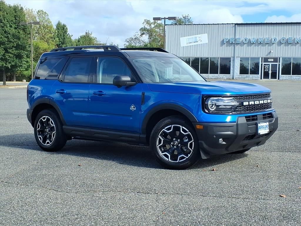 New 2025 Ford Bronco Sport Outer Banks w/ Outer Banks Tech Package+ AWD/4WD image 2