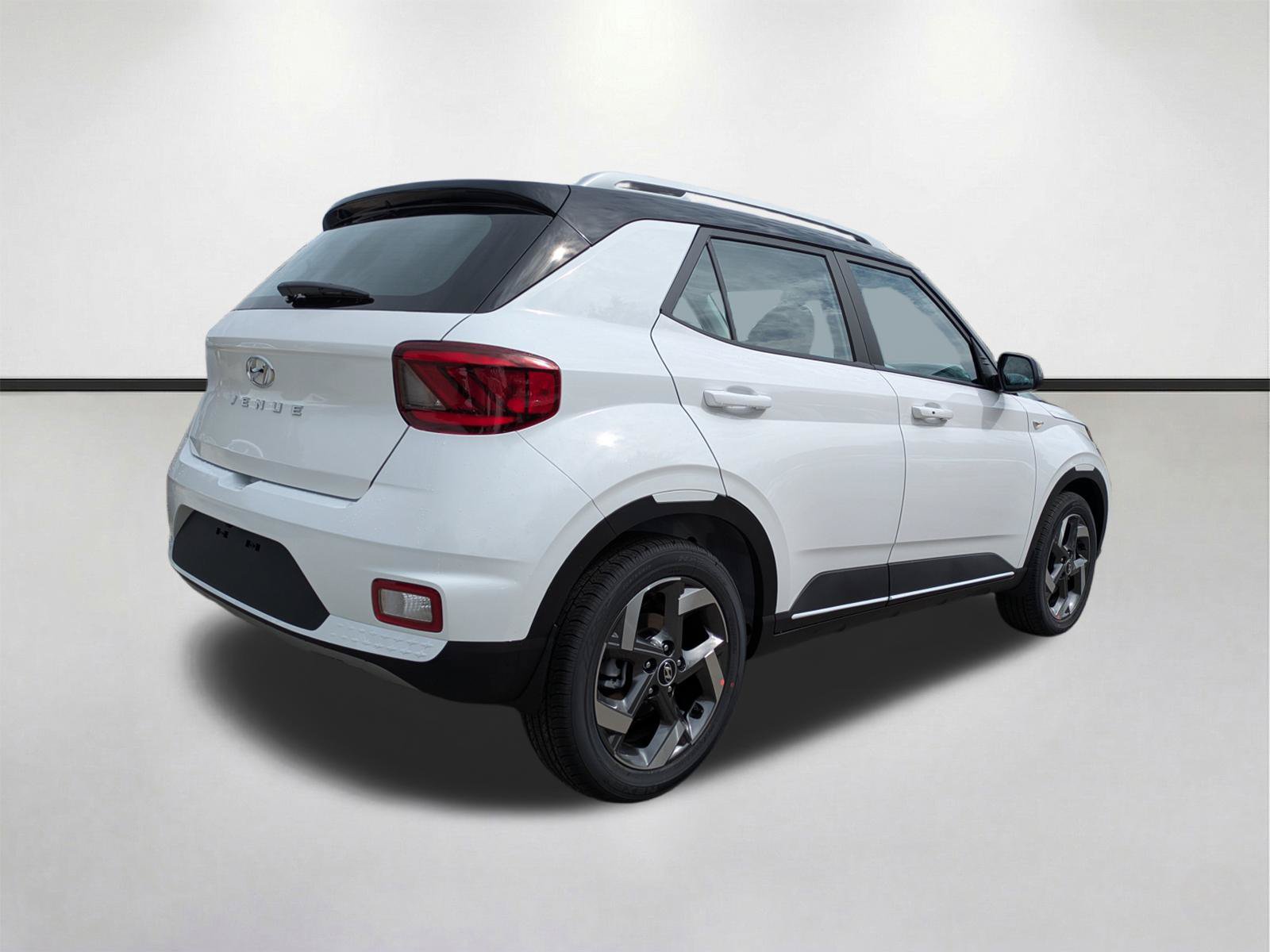 New 2026 Hyundai Venue SEL FWD image 5