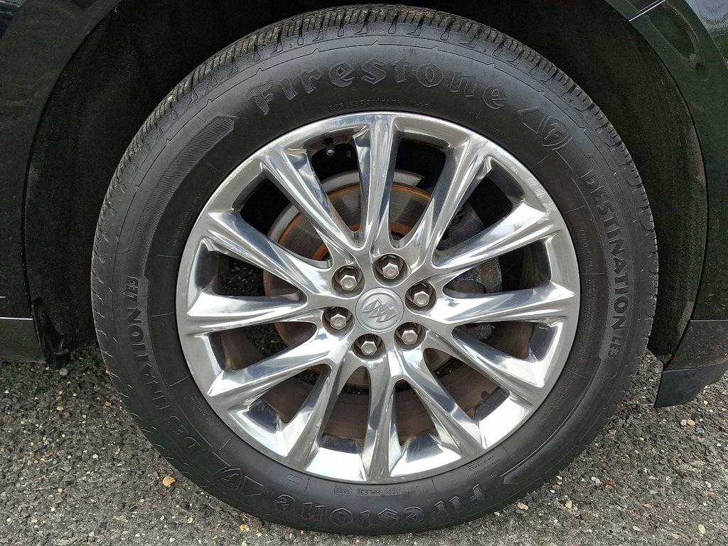 Used 2019 Buick Enclave Essence FWD image 8