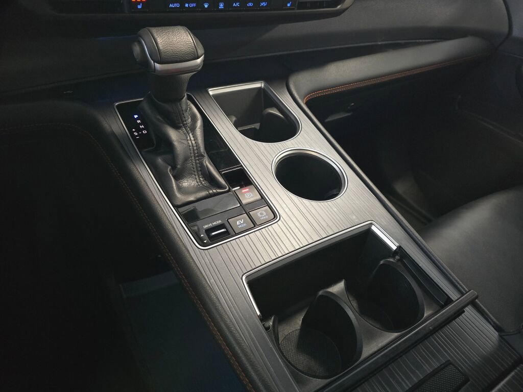 Used 2021 Toyota Sienna XSE image 34