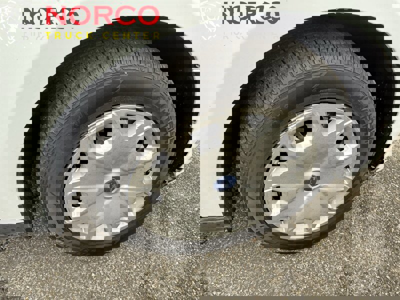 Used 2021 Ford Transit Connect XLT image 17