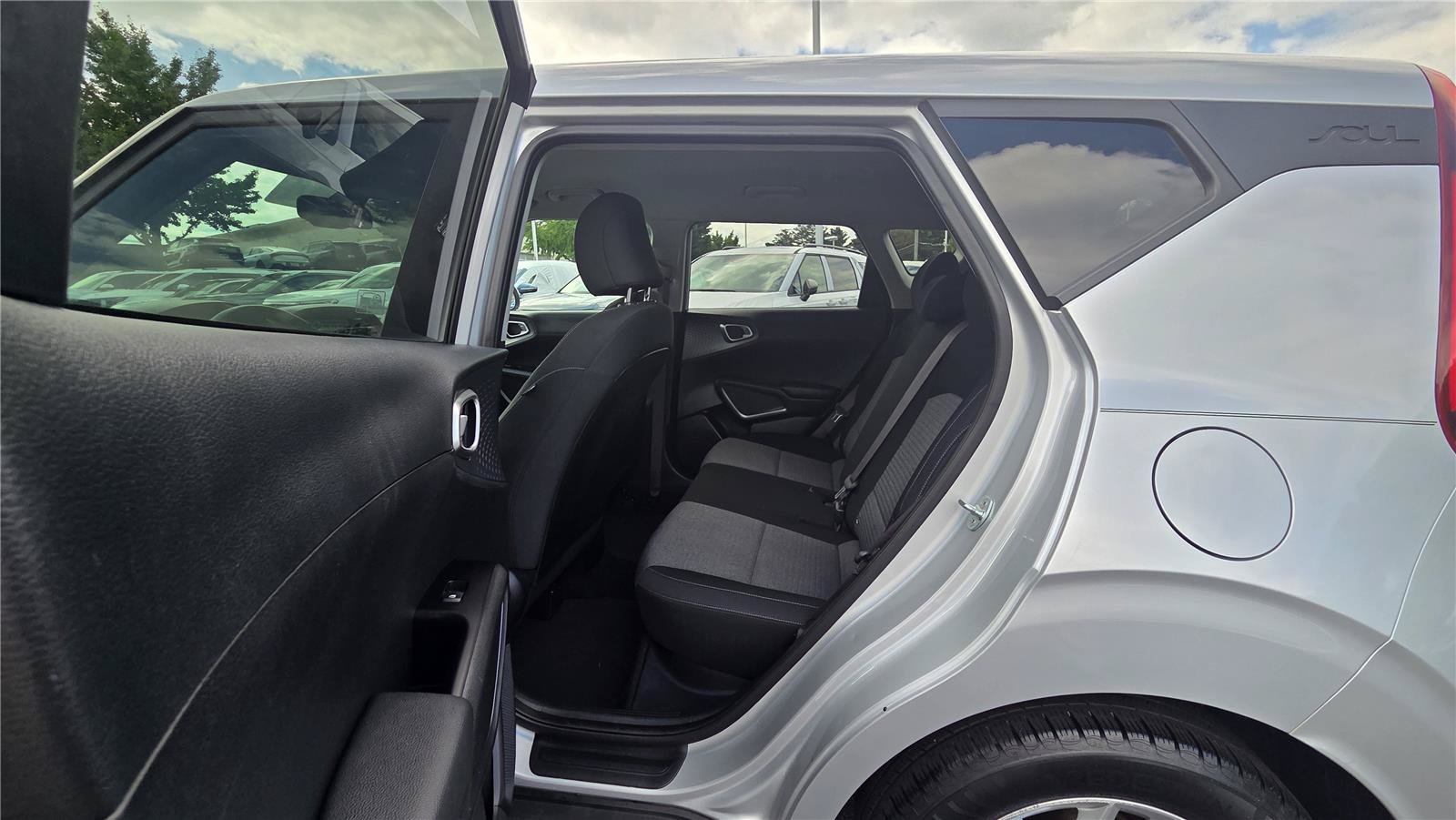 Used 2020 Kia Soul S FWD image 27