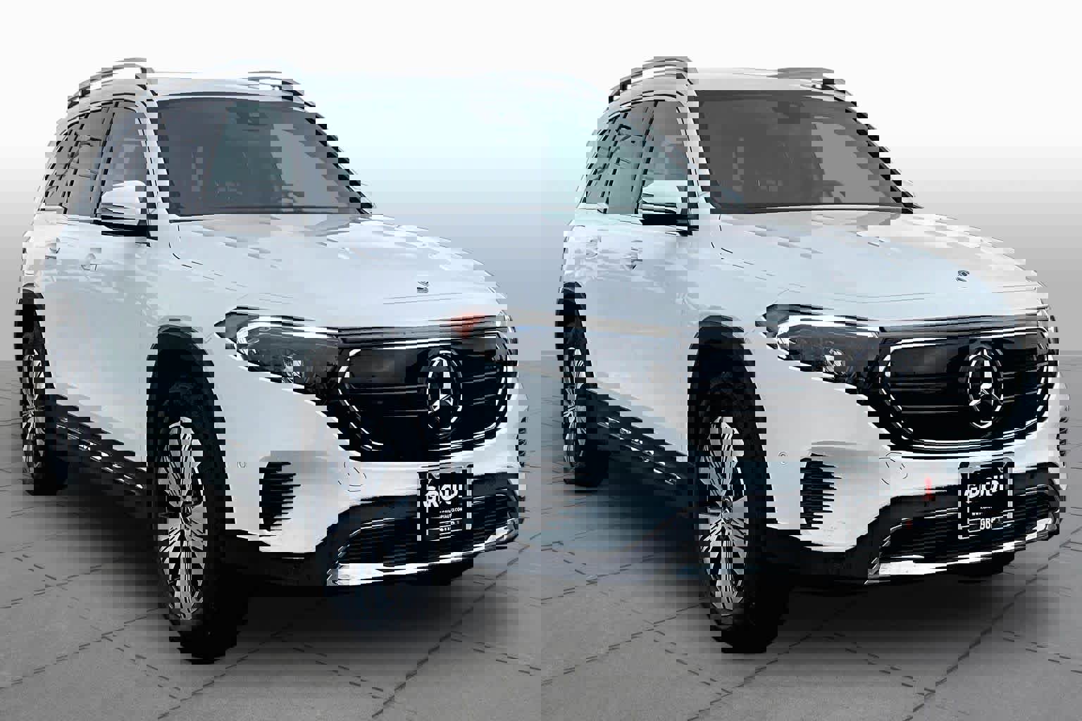 Certified 2023 Mercedes-Benz EQB 300 4MATIC image 2