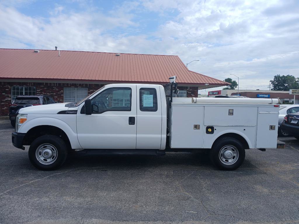 Used 2011 Ford F250 XL AWD/4WD image 4