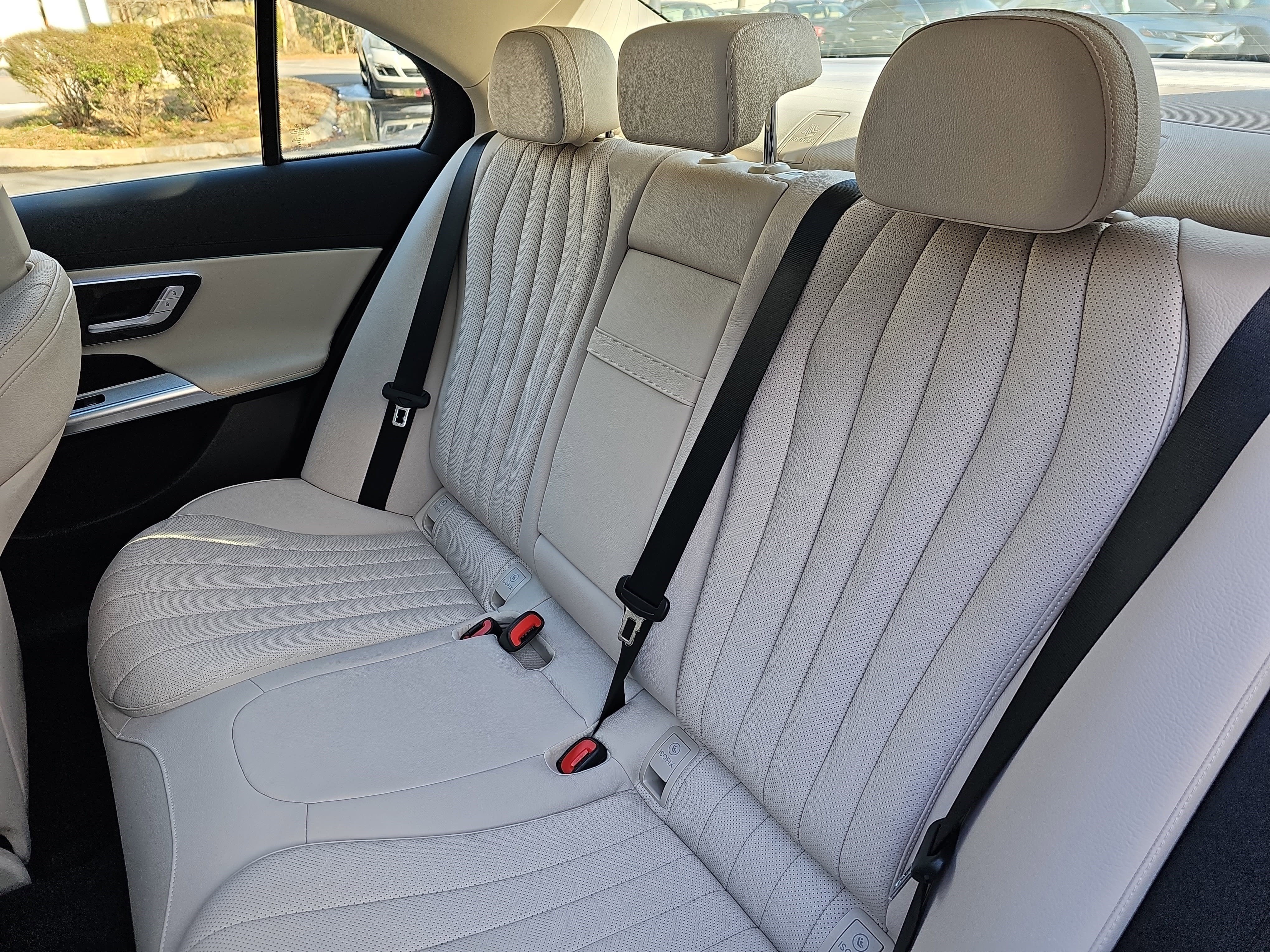 New 2026 Mercedes-Benz E 350 4MATIC Sedan image 15