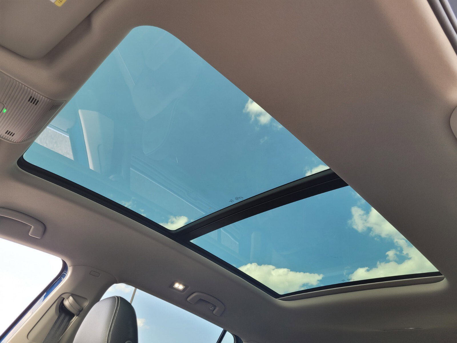 New 2026 Volkswagen Atlas SEL image 14