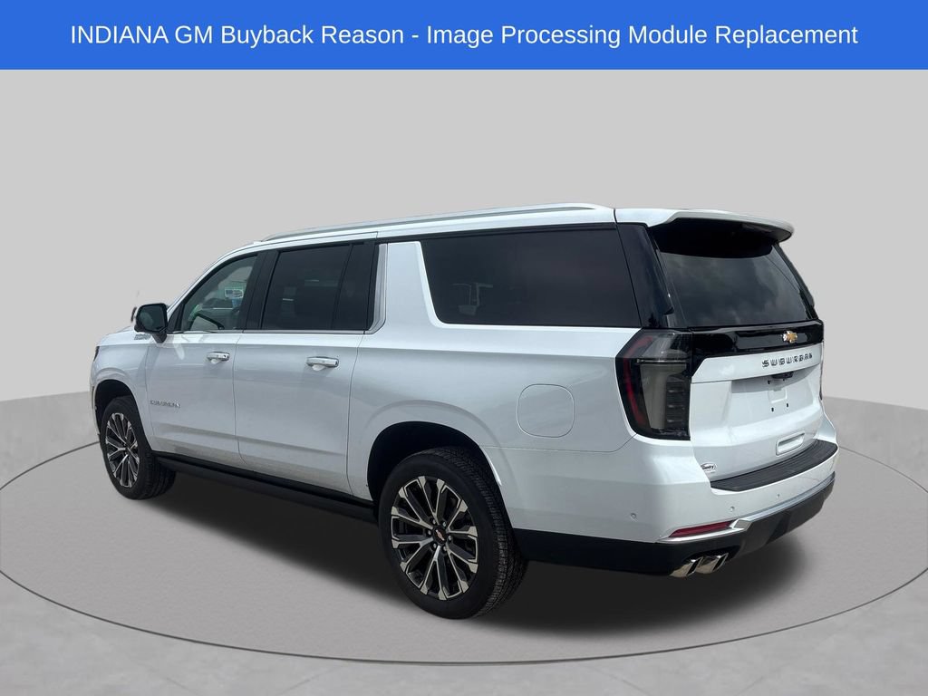 Used 2026 Chevrolet Suburban High Country AWD/4WD image 3