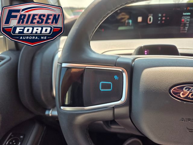 Used 2025 Ford Expedition Active AWD/4WD image 15