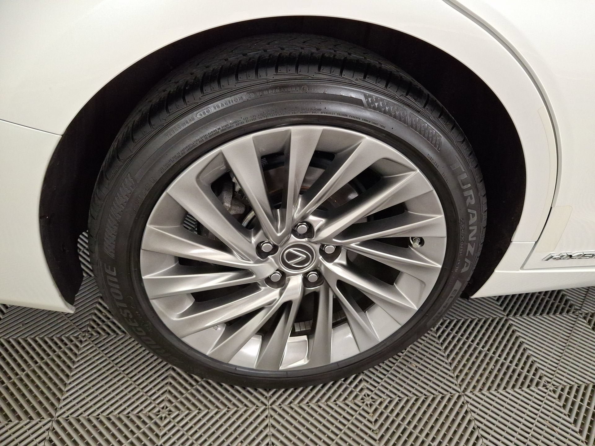 Used 2022 Lexus ES 300h w/ Luxury Package FWD image 27