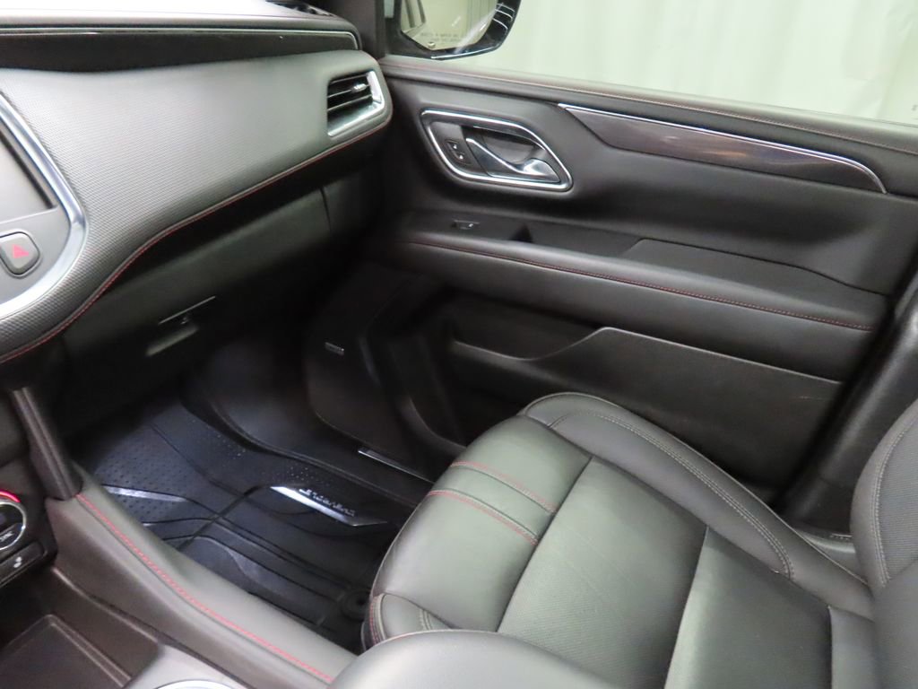Used 2024 Chevrolet Suburban RST w/ Luxury Package image 29
