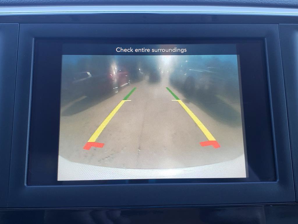 Used 2018 Chrysler Pacifica Touring-L FWD image 21