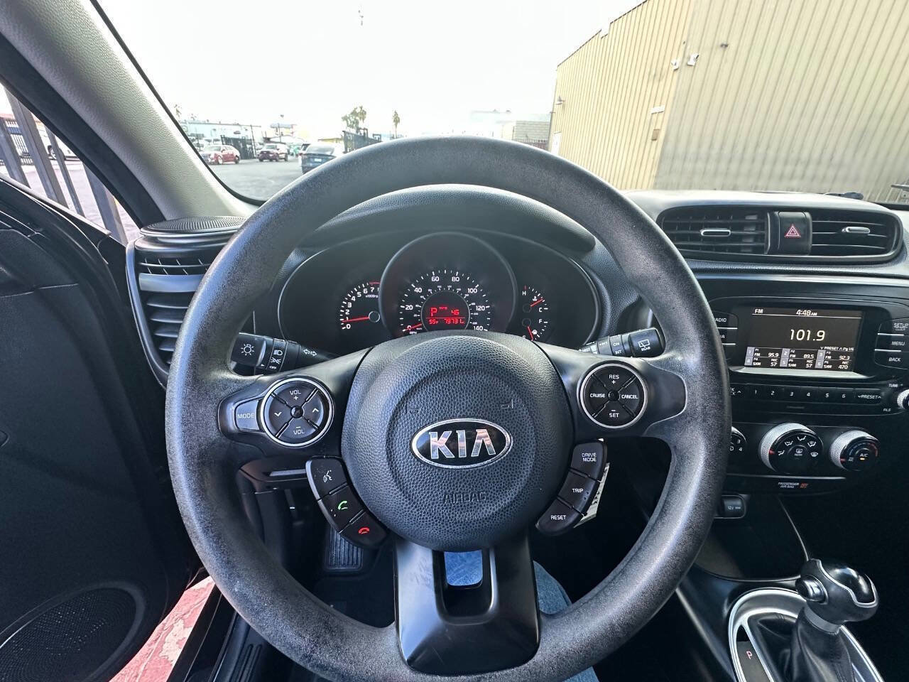 Used 2018 Kia Soul FWD image 11