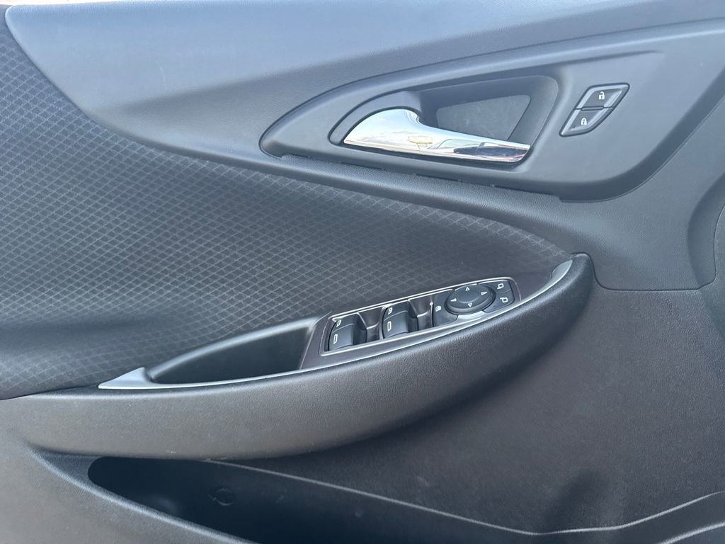 Used 2024 Chevrolet Malibu LT image 19