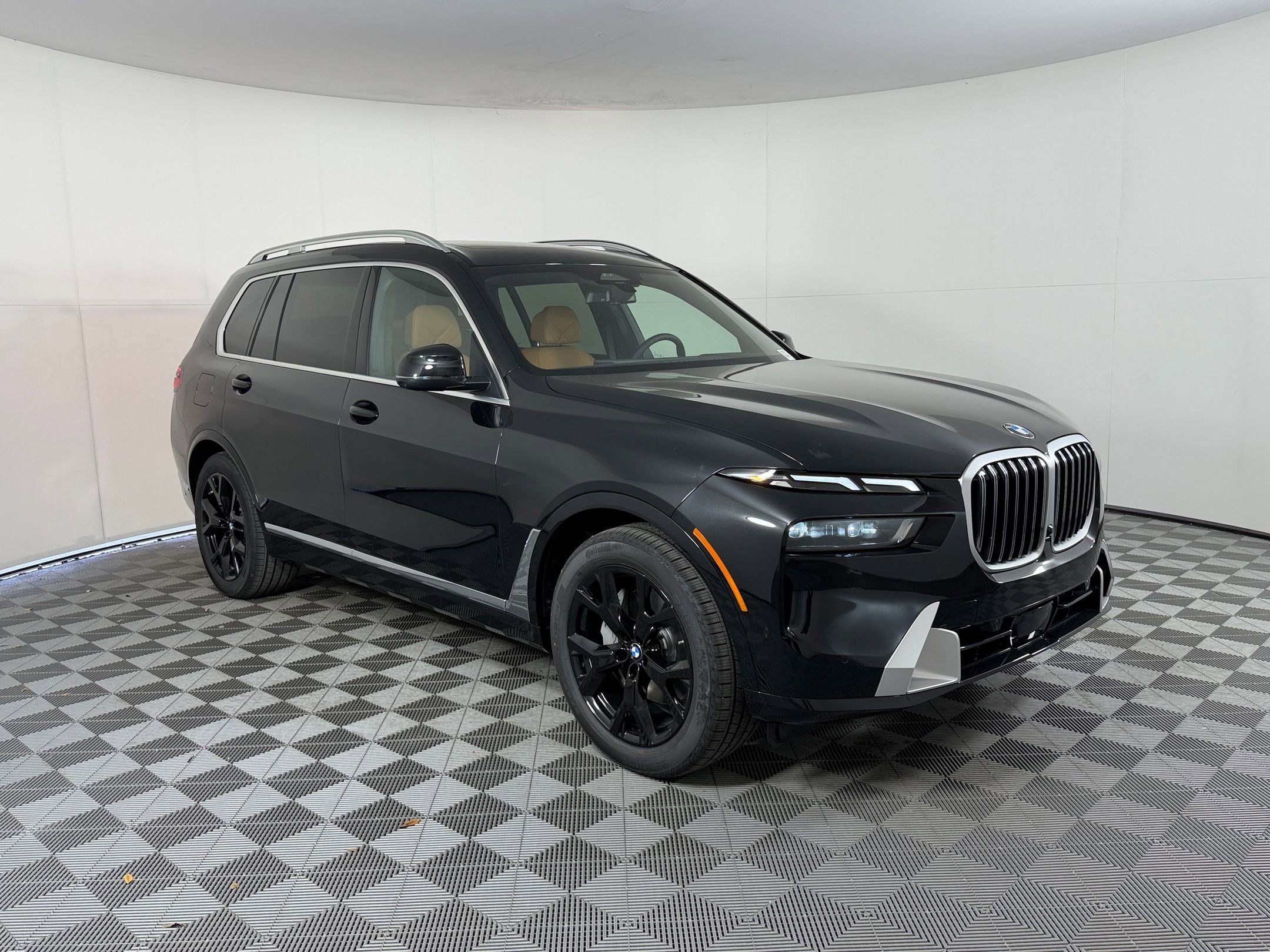 Used 2027 BMW X7 xDrive40i w/ Premium Package AWD/4WD image 7